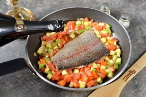 Форель в белом вине Форель в белом вине