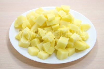 Гороховый суп с копчеными ребрышками Гороховый суп с копчеными ребрышками