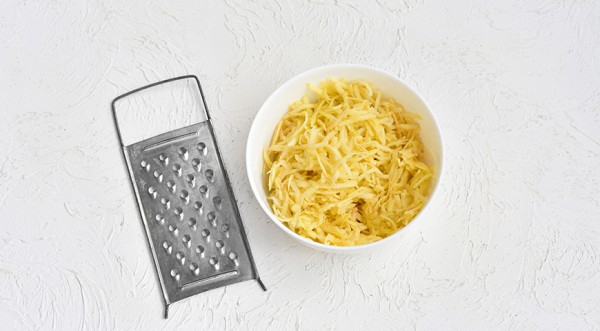 Яблочные драники, пошаговый рецепт с фото Яблочные драники, пошаговый рецепт с фото