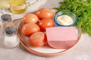 Яйца фаршированные вареной колбасой