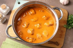 Котлеты из свинины в сметанно-томатном соусе