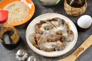 Креветки в панировке на сковороде Креветки в панировке на сковороде