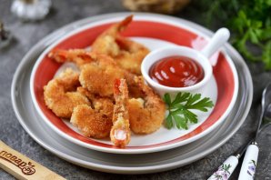 Креветки в панировке на сковороде Креветки в панировке на сковороде