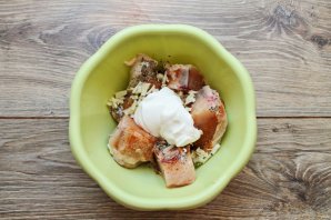 Курица с сушеными грибами