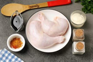 Курица в маринаде из майонеза и соевого соуса