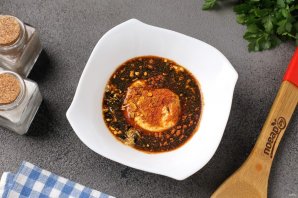 Курица в маринаде из майонеза и соевого соуса