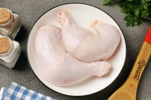 Курица в маринаде из майонеза и соевого соуса