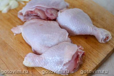 Куриные бедра с кабачками в сметане на сковороде Куриные бедра с кабачками в сметане на сковороде