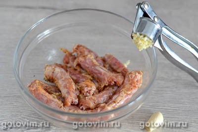 Куриные шеи с чесноком, паприкой и прованскими травами в духовке Куриные шеи с чесноком, паприкой и прованскими травами в духовке