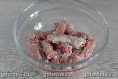 Куриные шеи с чесноком, паприкой и прованскими травами в духовке Куриные шеи с чесноком, паприкой и прованскими травами в духовке