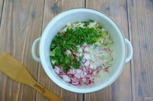 Легкая окрошка с редиской на кефире