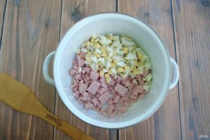 Легкая окрошка с редиской на кефире