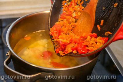 Ленивый суп с картофелем и купатами