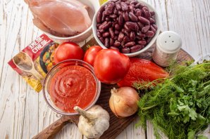 Лобио с курицей и красной фасолью