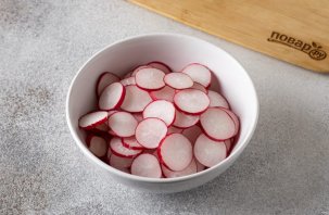 Маринованный редис с укропом и чесноком