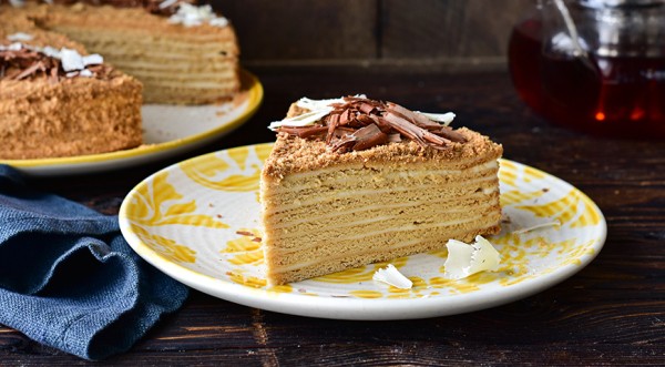 Медовик на день рождения, пошаговый рецепт с фото Медовик на день рождения, пошаговый рецепт с фото