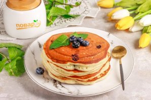 Панкейки с голубикой