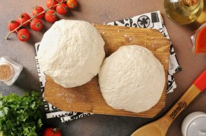 Пицца из дрожжевого теста холодного приготовления Пицца из дрожжевого теста холодного приготовления