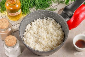 Поке с лососем, манго и авокадо