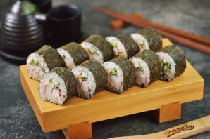 Роллы с икрой мойвы Роллы с икрой мойвы