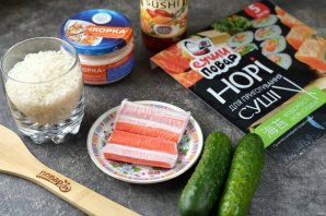 Роллы с икрой мойвы Роллы с икрой мойвы