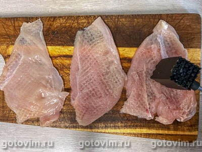 Рулетики из куриного филе с сыром и морковью