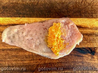 Рулетики из куриного филе с сыром и морковью