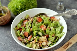 Салат "Венера" с черным рисом и морепродуктами