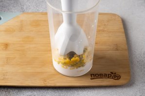 Смузи из маракуйи, банана и кокоса Смузи из маракуйи, банана и кокоса