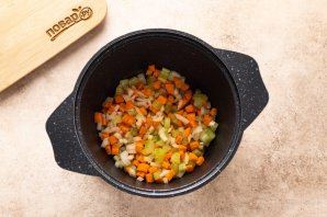 Суп с нутом и лапшой Суп с нутом и лапшой