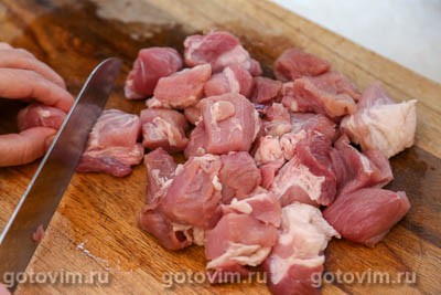 Свинина с сельдереем, тушенная в белом вине