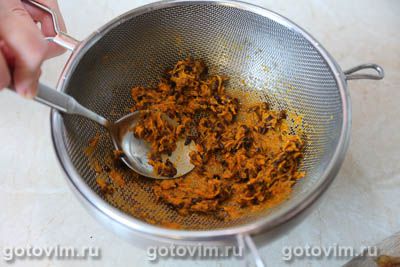 Свинина в маринаде из облепихи и апельсина (в духовке)