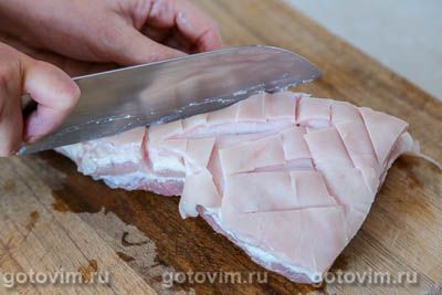 Свинина в маринаде из облепихи и апельсина (в духовке)