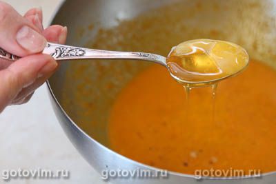 Свинина в маринаде из облепихи и апельсина (в духовке)