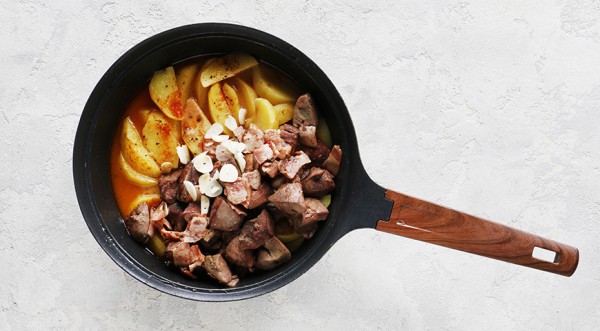 Тушеная картошка с куриной печенью, пошаговый рецепт с фото