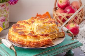 Творожная запеканка с тыквой и яблоками Творожная запеканка с тыквой и яблоками