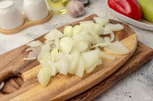 Вок с фунчозой и курицей Вок с фунчозой и курицей