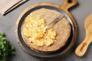 Закусочный печёночный торт с кабачками