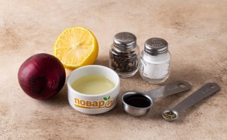 Запеченный красный лук "Водяная лилия" Запеченный красный лук "Водяная лилия"