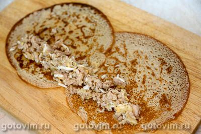 Блинный пирог-улитка с курицей и сыром Блинный пирог-улитка с курицей и сыром