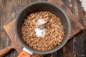 Будда-боул с курицей, гречкой и авокадо Будда-боул с курицей, гречкой и авокадо