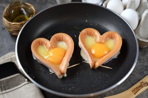 Глазунья в форме сердца Глазунья в форме сердца