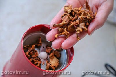 Грибной  порошок из сушеных грибов с солью