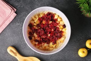 Кекс с вишней и яблоком Кекс с вишней и яблоком