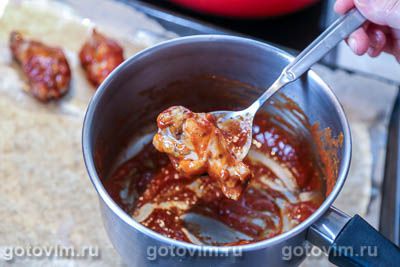 Куриные крылышки в глазури из томатного соуса с коньяком Куриные крылышки в глазури из томатного соуса с коньяком