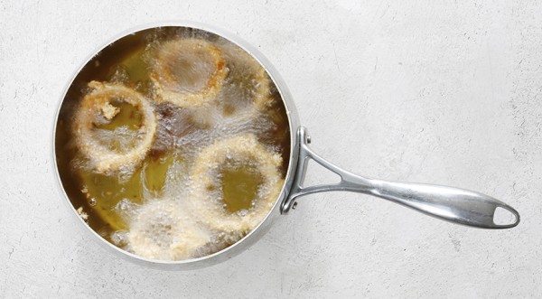 Луковые кольца с луковым майонезом, пошаговый рецепт с фото Луковые кольца с луковым майонезом, пошаговый рецепт с фото