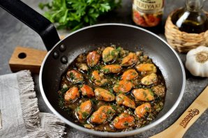 Мидии в соусе "Терияки" Мидии в соусе "Терияки"