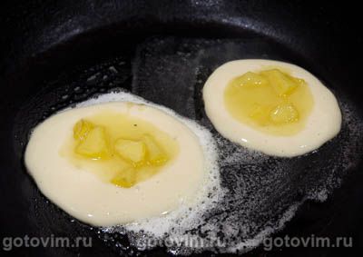 Оладьи с карамелизированной айвой Оладьи с карамелизированной айвой