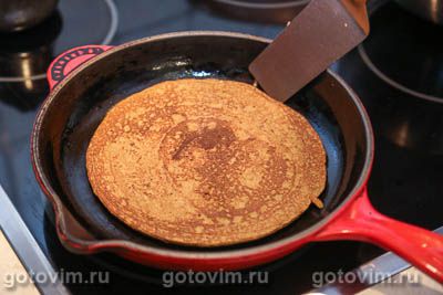 Печеночный торт с баклажанами и грецким орехами Печеночный торт с баклажанами и грецким орехами