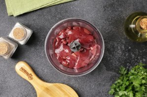 Печёночный торт из куриной печени с молоком Печёночный торт из куриной печени с молоком